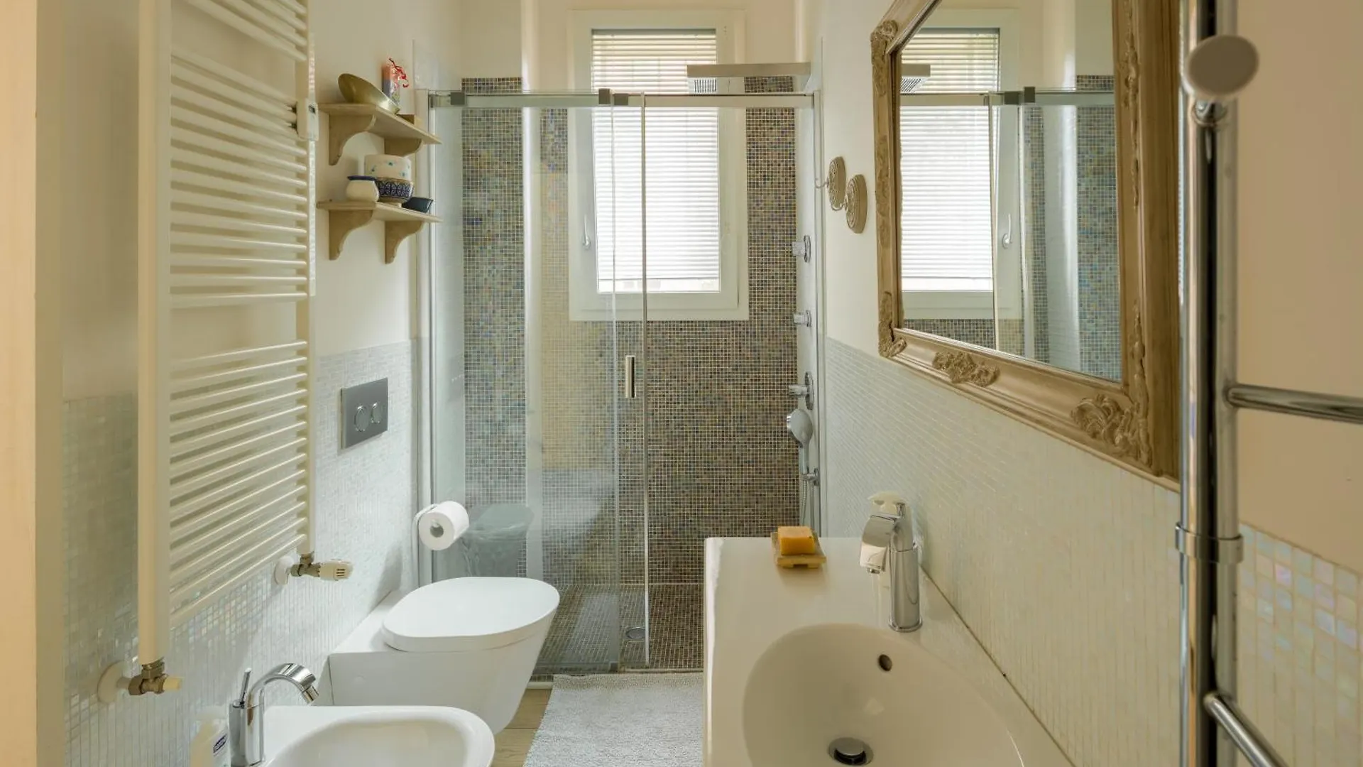B&B Andrea Costa Bologna Bed & Breakfast